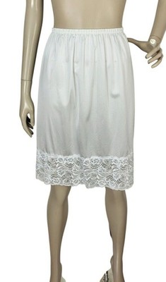 VTG Vanity Fair White 5'' Scalloped Lace Trim Half Skirt Dress Slip Small 22'' 38