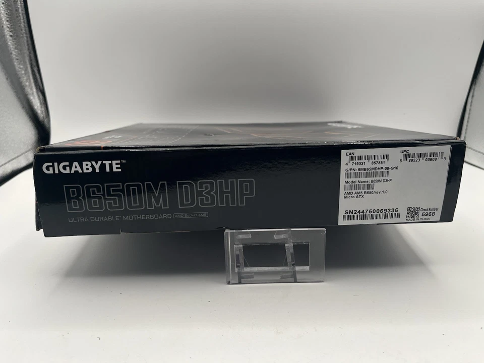 GIGABYTE B650M D3HP AM5 AMD B650 M-ATX Motherboard - Image 3 of 4