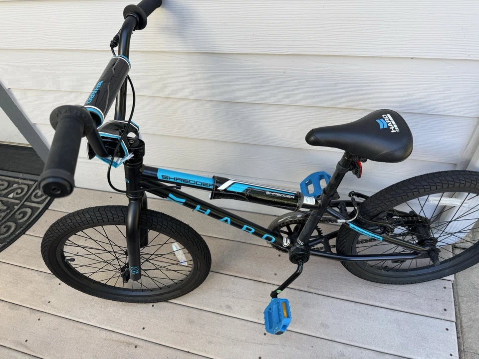 Bicicleta BMX Haro Shredder 20 para niños Foto 2 de 4