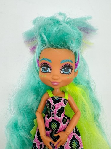 Mattel Cave Club Rockelle Doll from Tyrasaurus Pet Set 8" Poseable Dressed 2018 - Bild 3 von 5