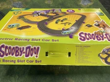 Scooby Doo Electric Racing Slot Car Set (2011)