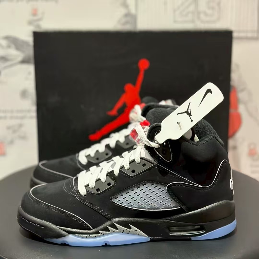 シューズ(男性用) Nike Air Jordan 5 Retro OG Reimagined Jordan 5 Retro OG Black Metallic Reimagined メンズ - HF3975