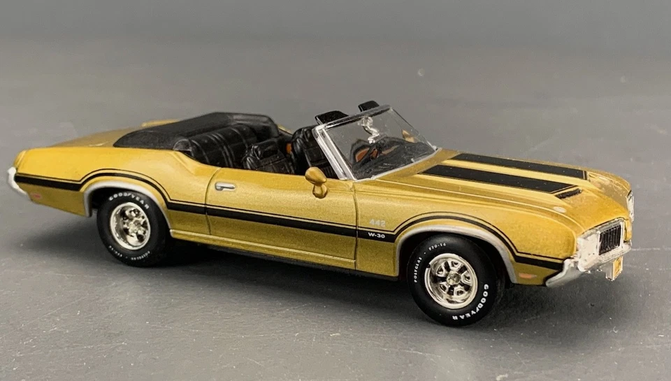 Oldsmobile 442 W-30 convertible 1:43 Ertl American Muscle 1970, dorado D1417 Foto 2 de 4
