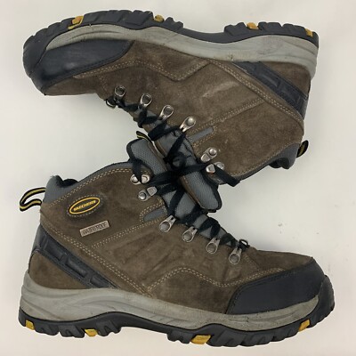 gray skechers boots
