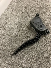 USED 2005-2007 Ford Five Hundred Accelerator Pedal Sensor 7 pin type