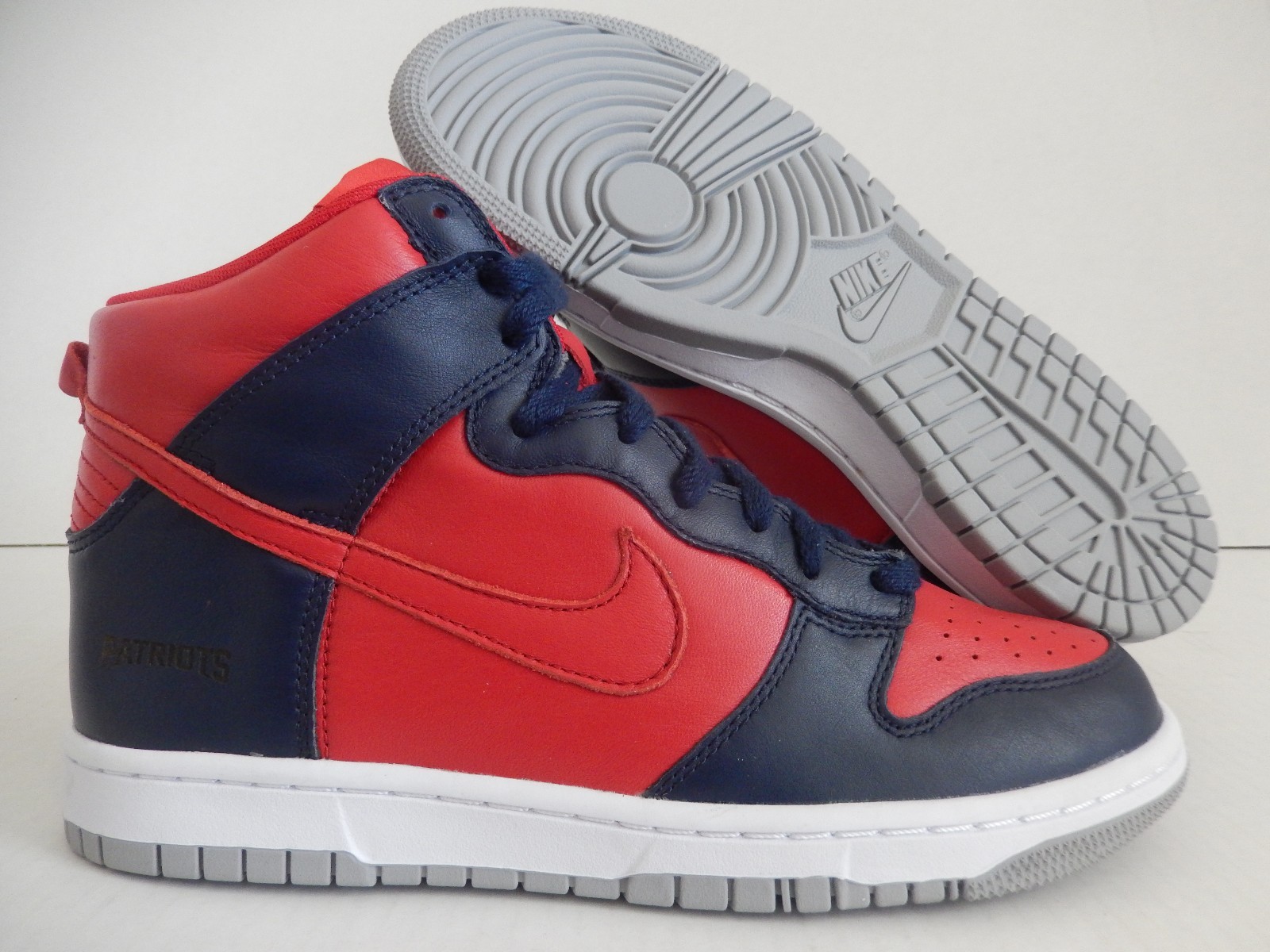 NIKE DUNK HIGH iD NFL NEW ENGLAND PATRIOTS Price reduction Seasonal clearance sale NIKE DUNK HIGH iD NFL NEW ENGLAND PATRIOTS Price reduction Seasonal clearance sale