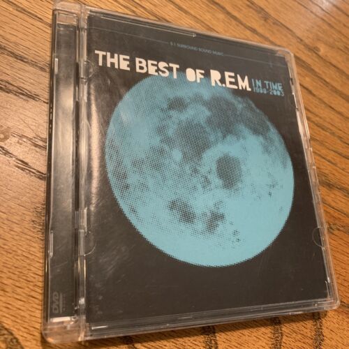 R.E.M. - In Time: The Best Of RARE out of print DVD Audio - Afbeelding 1 van 5