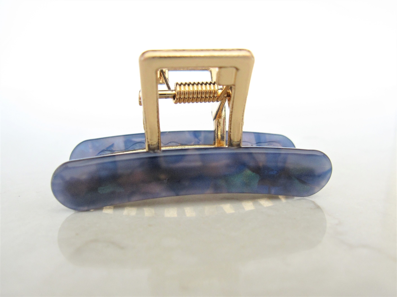 Small abalone sea shell effect metal hair claw clamp clip for fine thin hair