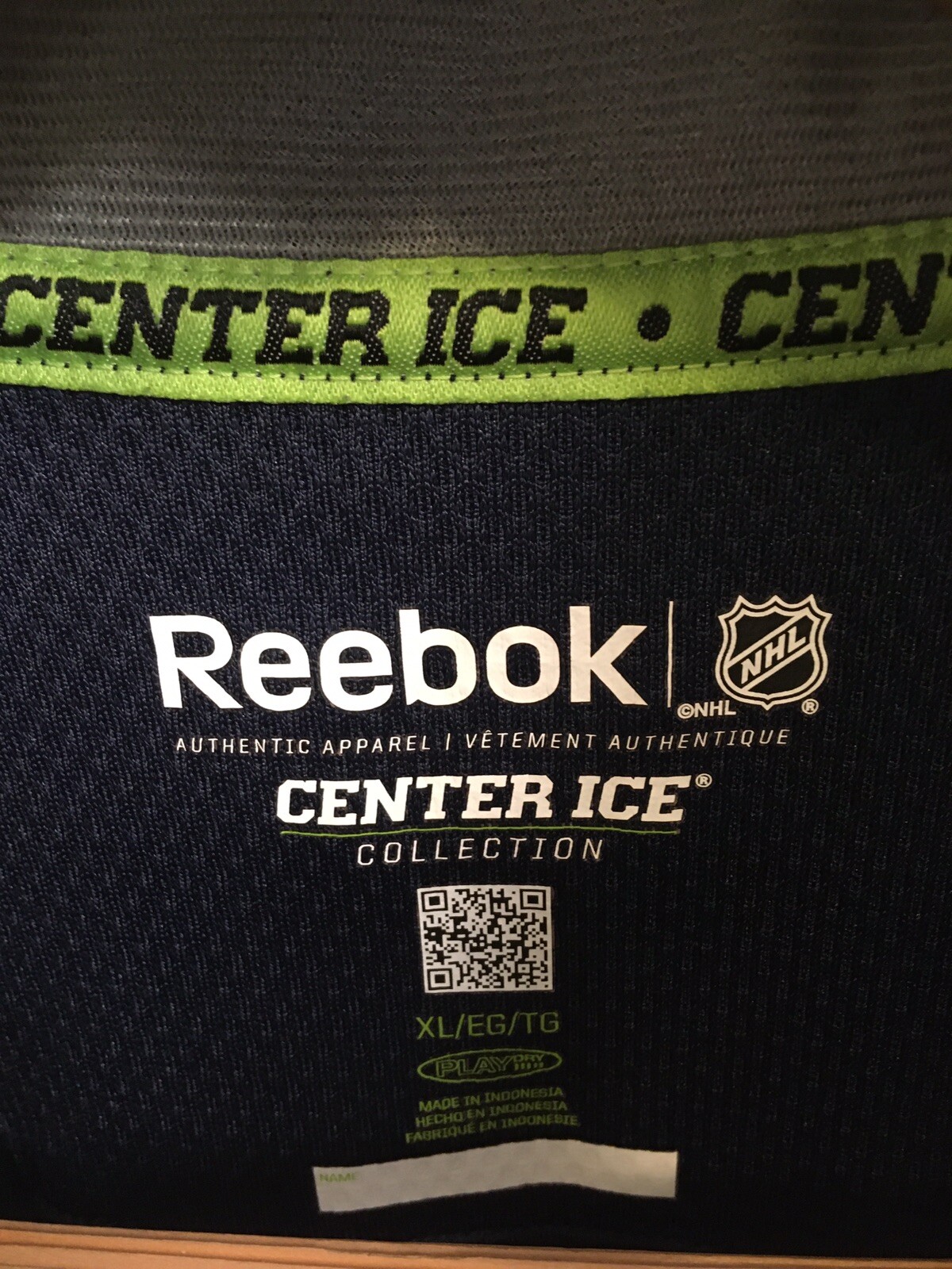 Reebok NHL Buffalo Sabres Jacket Center Ice Collection Play Dry Blue ...
