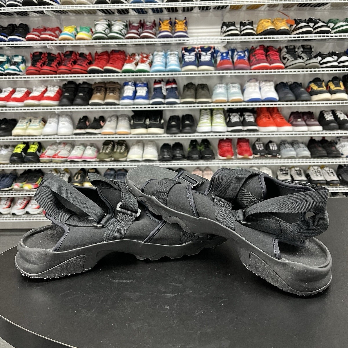 Nike Canyon Outdoor Hiking Sandals Triple Black CW9704-001  display picture 1