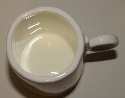 Tazza Tazza Tazza Crate & Barrel Espresso Demitasse Manico Anello Bianco CB2 Design Organico - Foto 6 di 7
