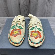 Antique Circa 1900 Northern Plains Beaded Moccasins Teal Orange Flower original