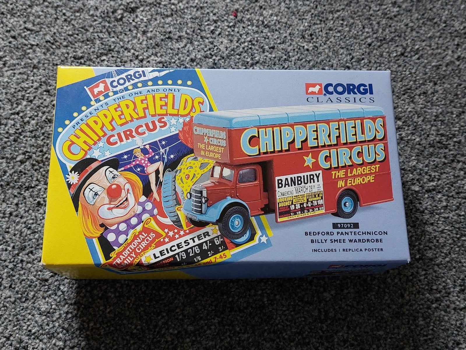 CORGI CLASSICS CHIPPERFIELDS BEDFORD PANTECHNICON BILLY SMEE WARDROBE NIB 97092