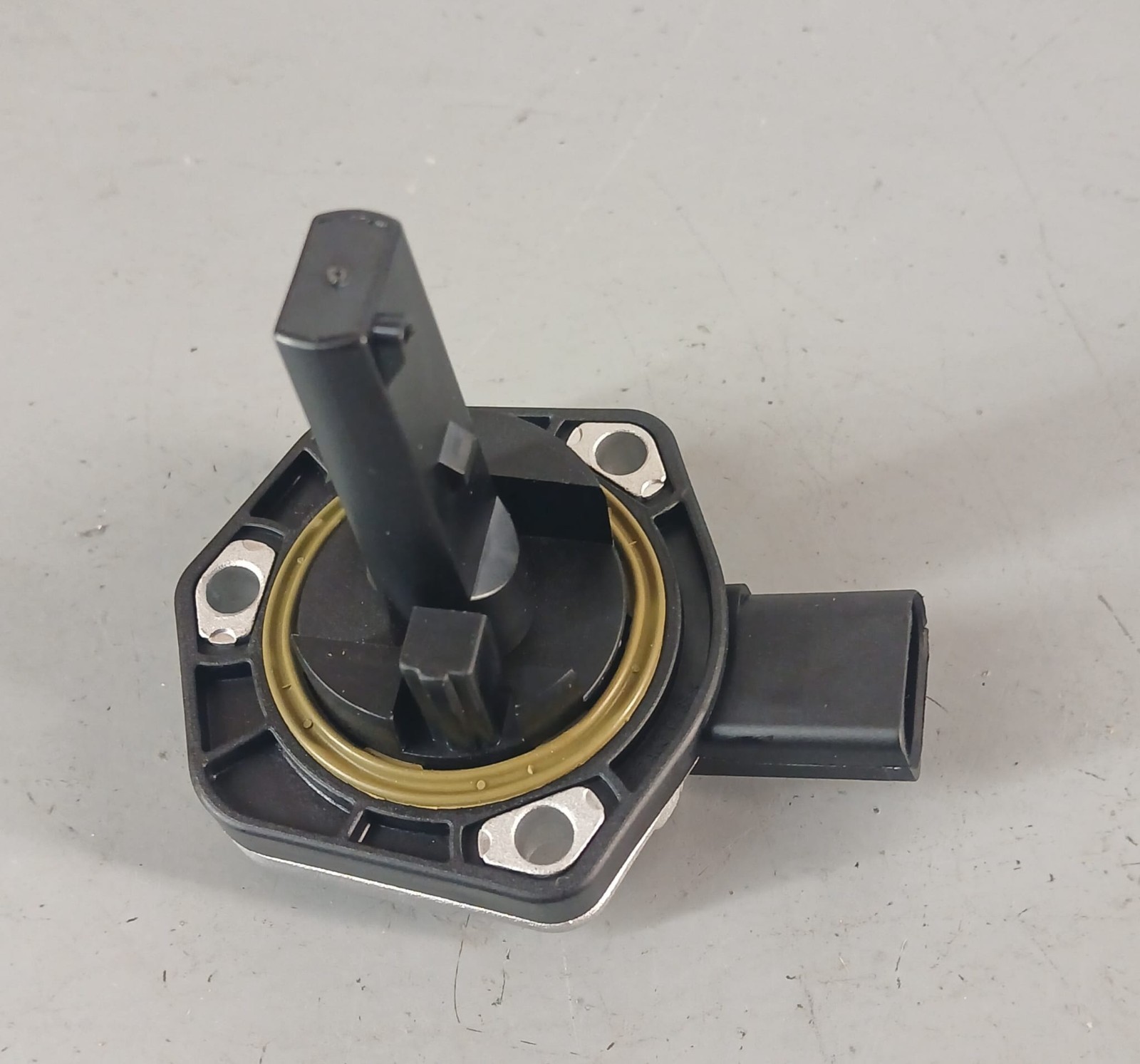 Genuine Bentley Engine Oil Level Sensor part number  1J0 907 660 F new in box