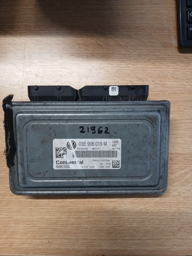 Original  VOLKSWAGEN Motorsteuergerät ECU 03E906019M