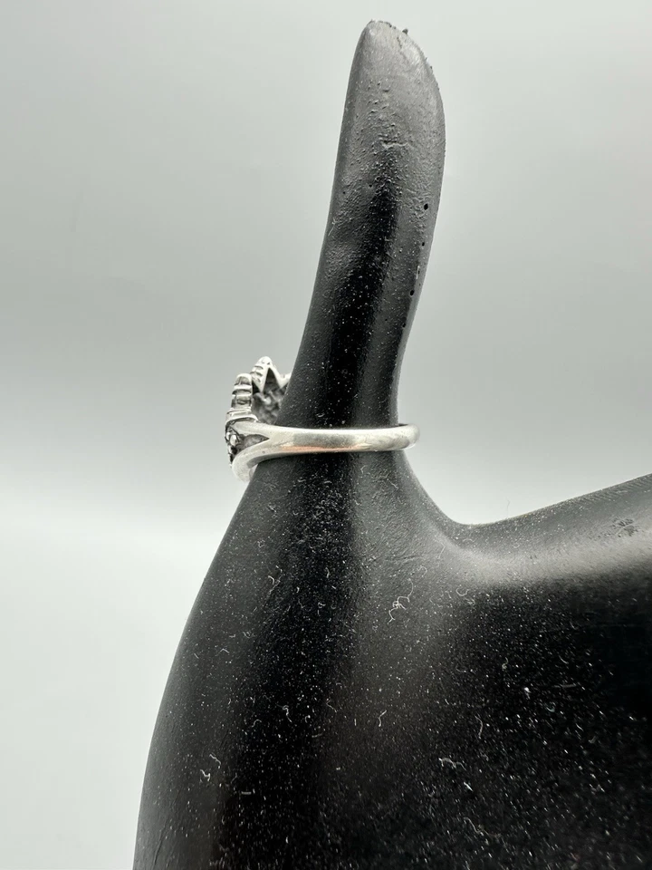 Vintage Wheeler "WM" Sterling Silver Black Hills Grape Vine Leaves Ring Sz 5 - Image 2 of 4