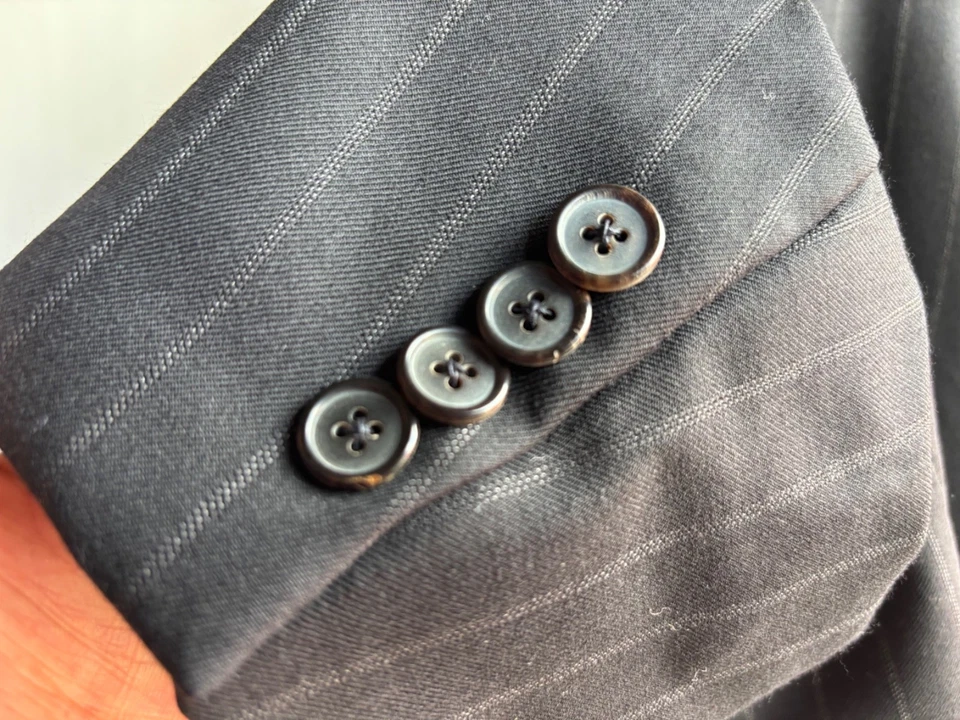 ⭐️ TRAJE CORNELIANI VOGUE SUPER 150'S 48/58 REGULAR ⭐️ Foto 2 de 4