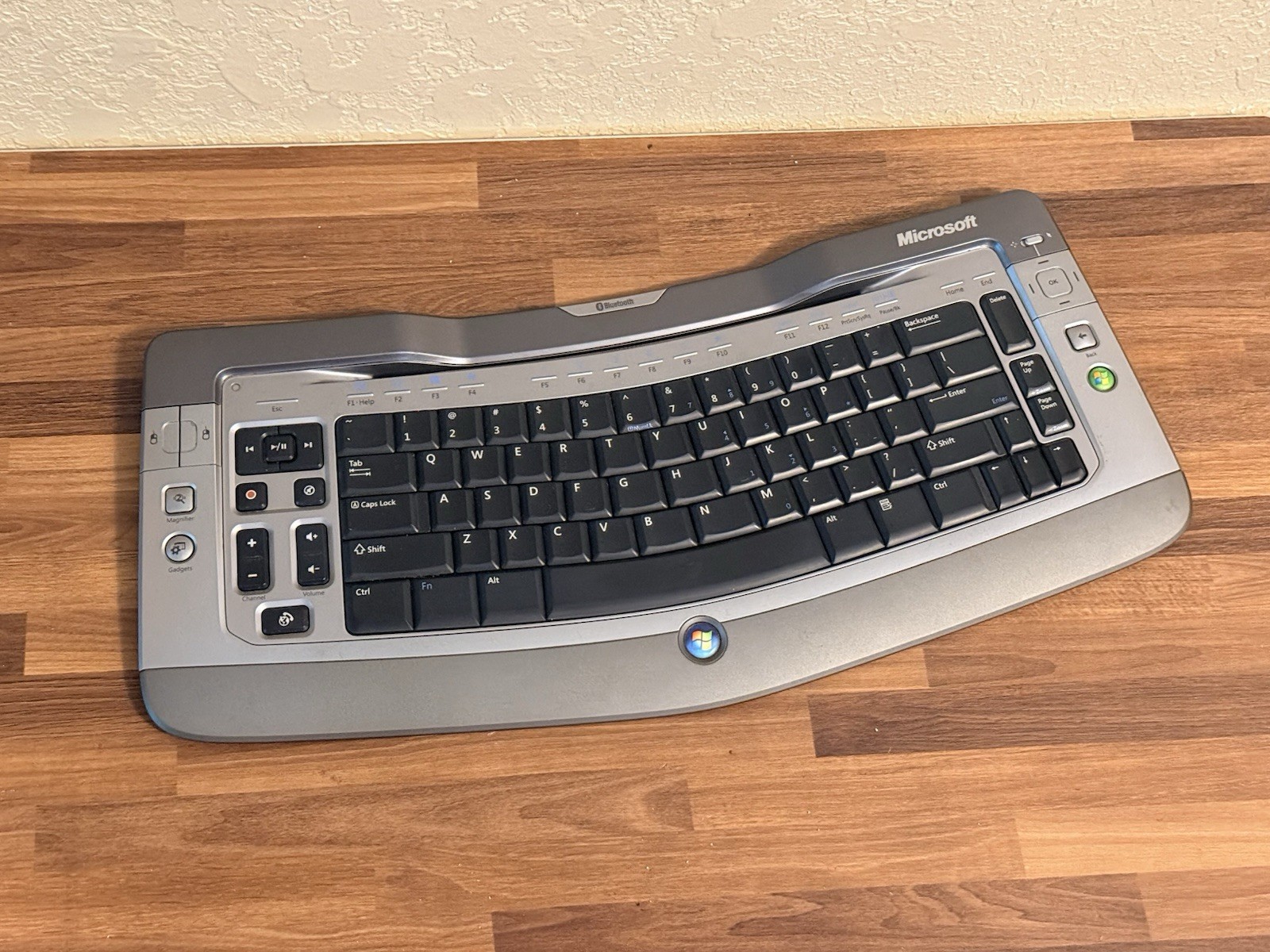 Microsoft Wireless Entertainment Keyboard Only 7000 Bluetoot