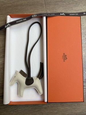 NEW Hermes Rodeo Pm Milo Lambskin Craie / Etoupe / Chocolate bag charm