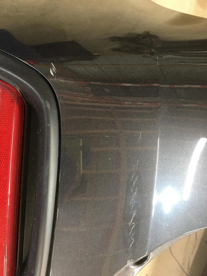 17 KIA SORENTO Rear Bumper platinum Graphite Scratches Foto 4 de 4