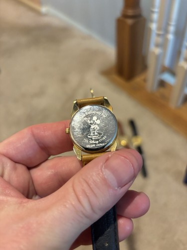 Vintage Lorus Disney Mickey Mouse Musical Small World Watch + 3 others--lot of 4 - Picture 5 of 8