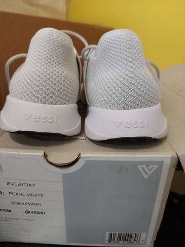 Vessi M11 everyday pearl white shevpww11. preowned. - Picture 3 of 7