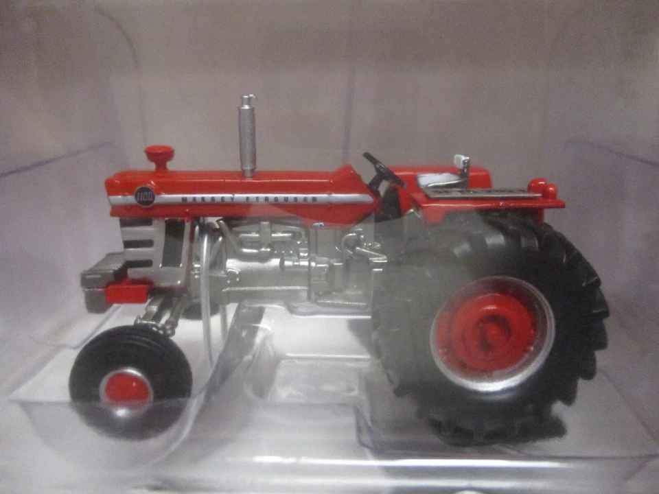 Massey Ferguson Model 1100 Toy Tractor "2023 Summer Toy Show" 1/64 Scale NIB - Image 4 of 4