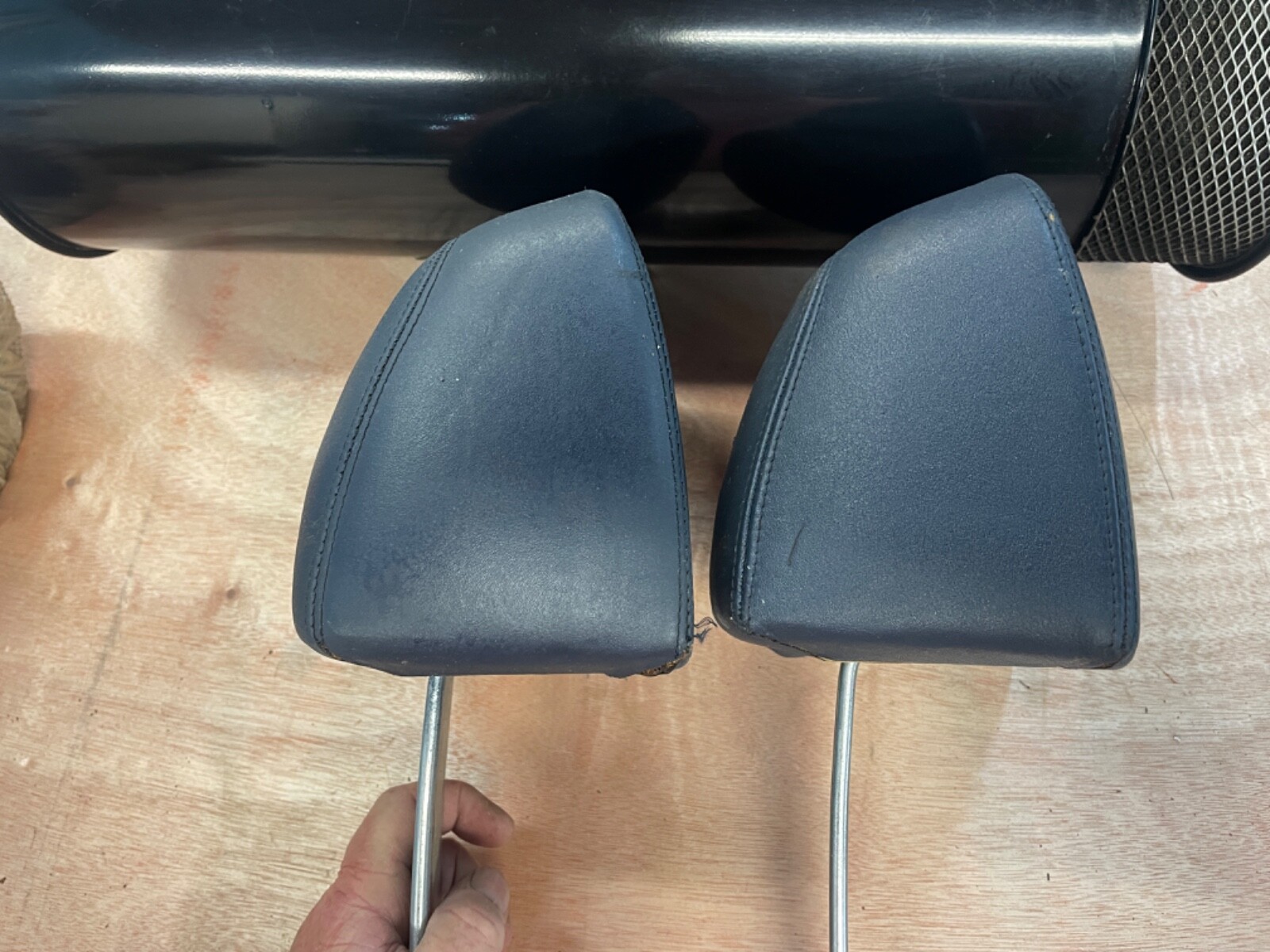 CORNICHE ROLLS ROYCE SHADOW BENTLEY HEADRESTS. THE WORLDS LARGEST USED INVENTORY