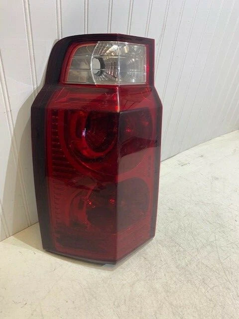 2006 2007 2008 2009 2010 JEEP COMMAND ЗАДНИЙ ФОНАРЬ ЛЕВЫЙ LH СО СТОРОНЫ ВОДИТЕЛЯ OEM  - Изображение 2 из 4