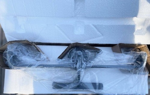 new Allen & Roth light bar 24 x 9.6 x 7.2 - Picture 2 of 3