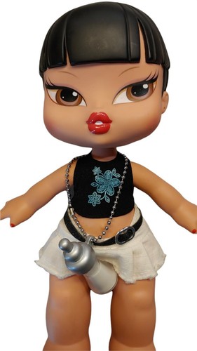 MGA Bratz Big Babyz Jade Doll- Top, Skirt, With Baby Bottle 12