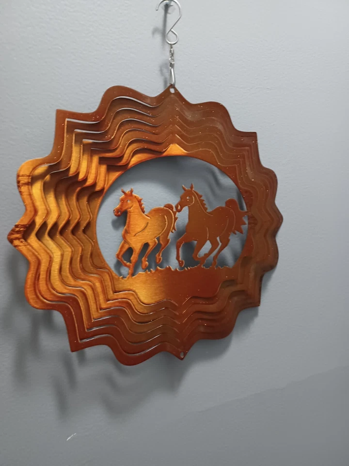 铁挡青铜彩色马风旋转器 - 大号 — 第 2/3 张图片