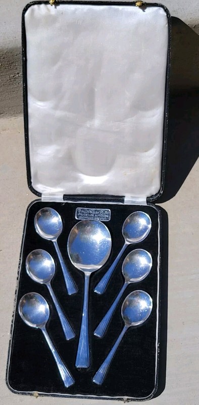 PRIESTLY & MOORE ~ SERVING & SOUP SPOONS ~ IN DISPLAY BOX ~ VINTAGE ~ AS FOUND