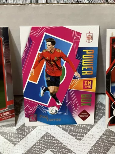 Panini 2021 Donruss Road to Qatar Power in the Box PAU TORRES #7 SPAIN