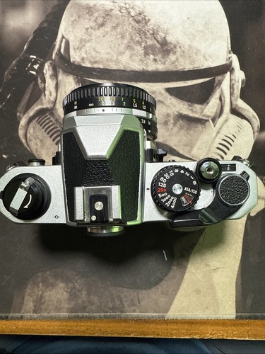 Nikon FM2N 35mm SLR Film Camera - Silver - Nikon 50mm 1.8 Mint - Picture 2 of 9
