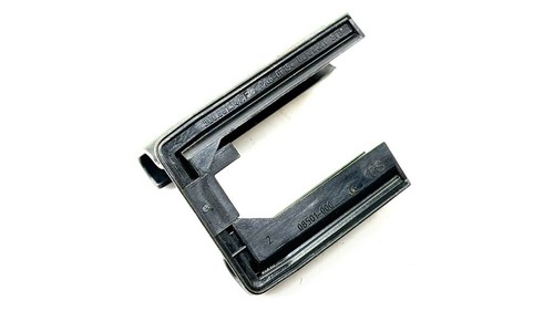 Volkswagen Golf VII Verkleidung Laufschiene Sitzschiene Fahrersitz   5G0881347F