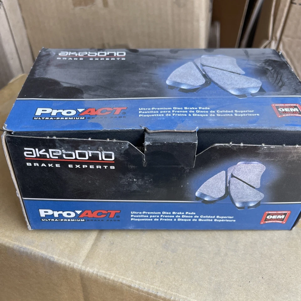 Керамическая тормозная колодка Akebono ProAct Premium Fit 1997-2003 Chevy Malibu ACT727 передняя - Изображение 2 из 3