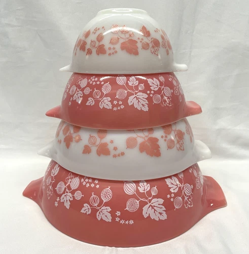 Vintage Pyrex Pink Gooseberry Cinderella Mixing Bowl Set of 4 VERY NICE - READ