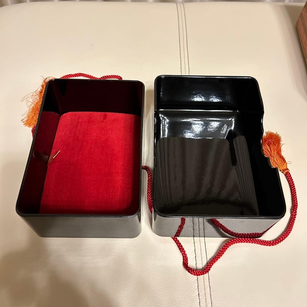 Jubako Bento Box Japanese Aizu genuine gold (pure gold) makie lacquer small box