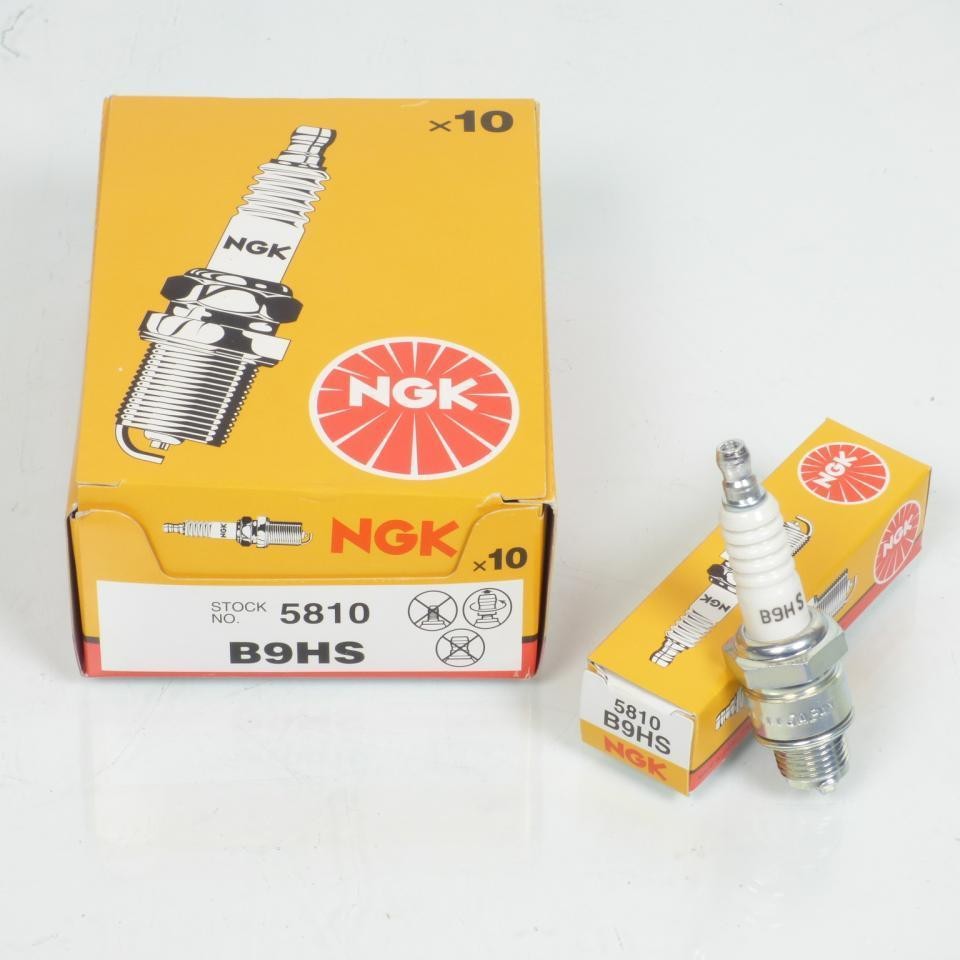 Bougie d'allumage NGK moto KTM 400 MC pour restaurer l'allumage des modèles 2000 et plus
