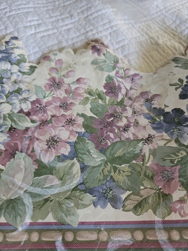 Pink Blue Flower Floral Textured Sculptured Scalloped Wallpaper Border 1 Rolls - Picture 6 of 8