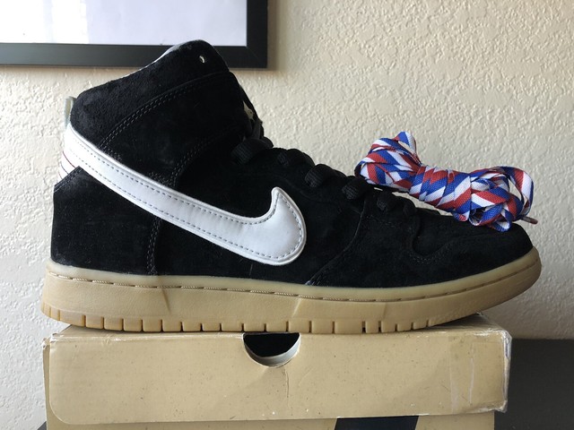 barber dunks black