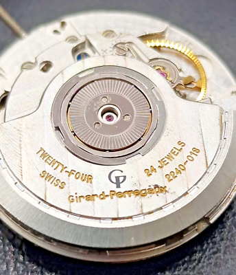Movimento Girard Perregaux 2240-018 automatico riserva di carica