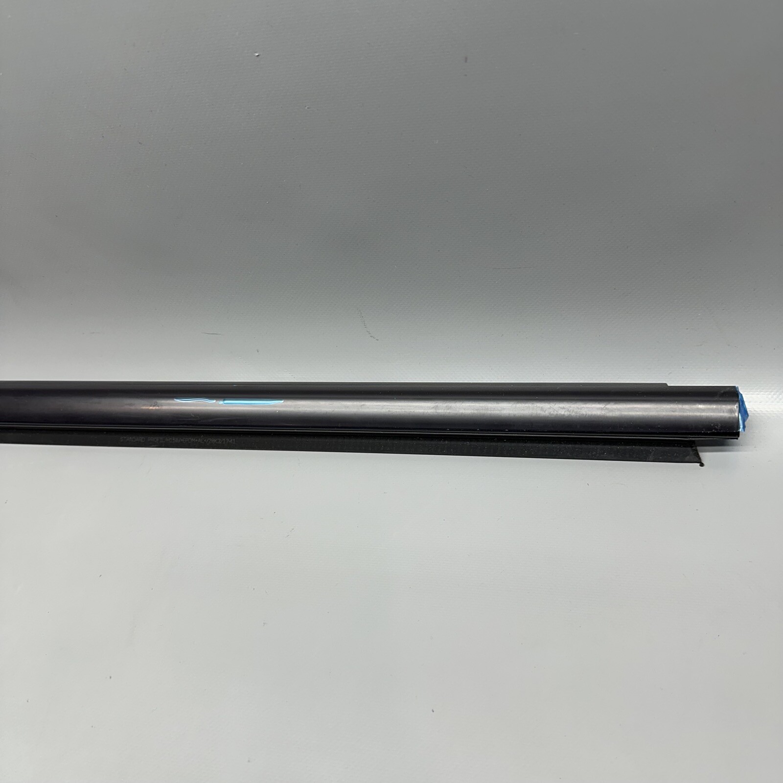 MASERATI MC20 DOOR MOLDING RIGHT FRONT 2020 2021 2022 2023 OEM 670211123