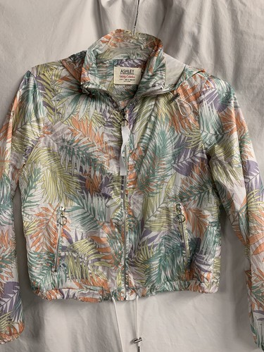 Ashley by 26 International Utility 