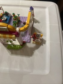 LEGO Friends 41118 Heartlake Supermarket 99.9% complete + Box + Manual No Figs