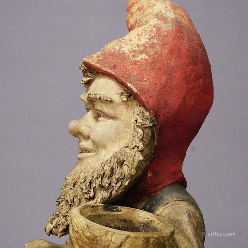 Large Terracotta Garden Gnome with Flower Pot, Germany ca. 1920s - 第 6/8 張圖片
