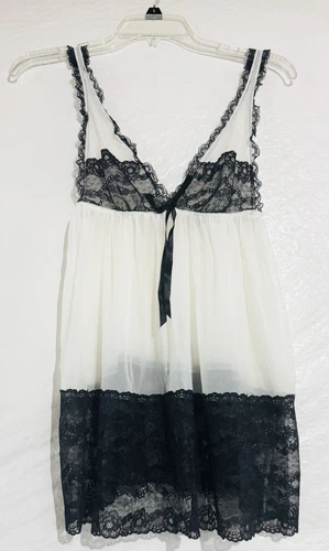 UNDERCOVER Abito babydoll nuovo con etichette vintage Y2K Victoria’s Secret nero bianco pizzo taglia S