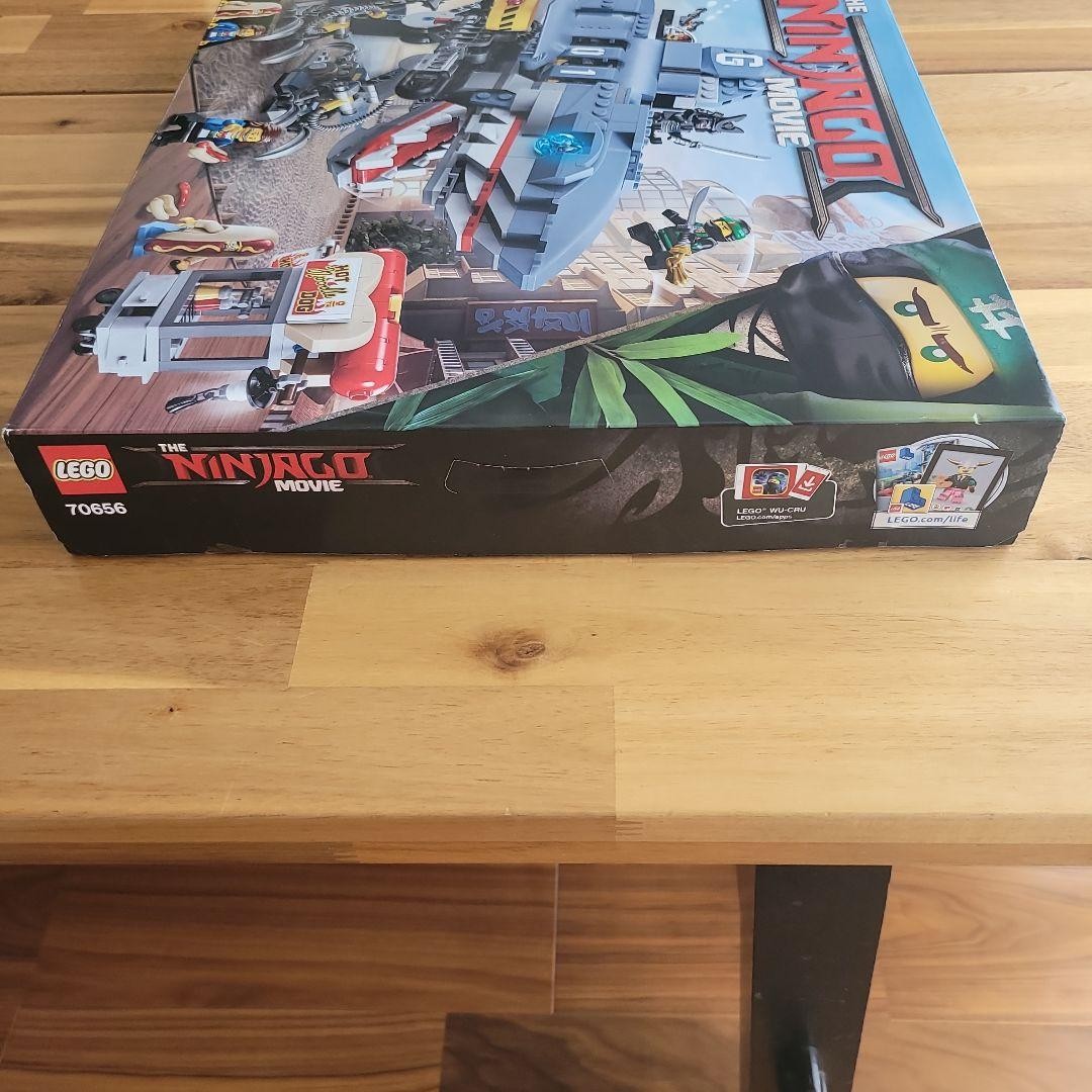 LEGO The Ninjago Movie 70656 Garmadon's Shark Mech Hobby Action