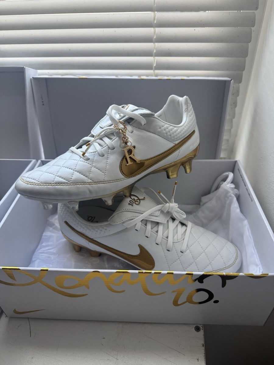 Nike Tiempo Legend SE Ronaldinho 10 Rare Touch Of Gold Size 8.5